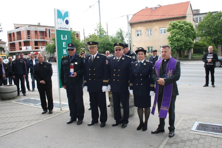 Slika /PU_ZG/slike/PUZ/2019/grbavac obljetnica 3-5-19/foto 2.jpg